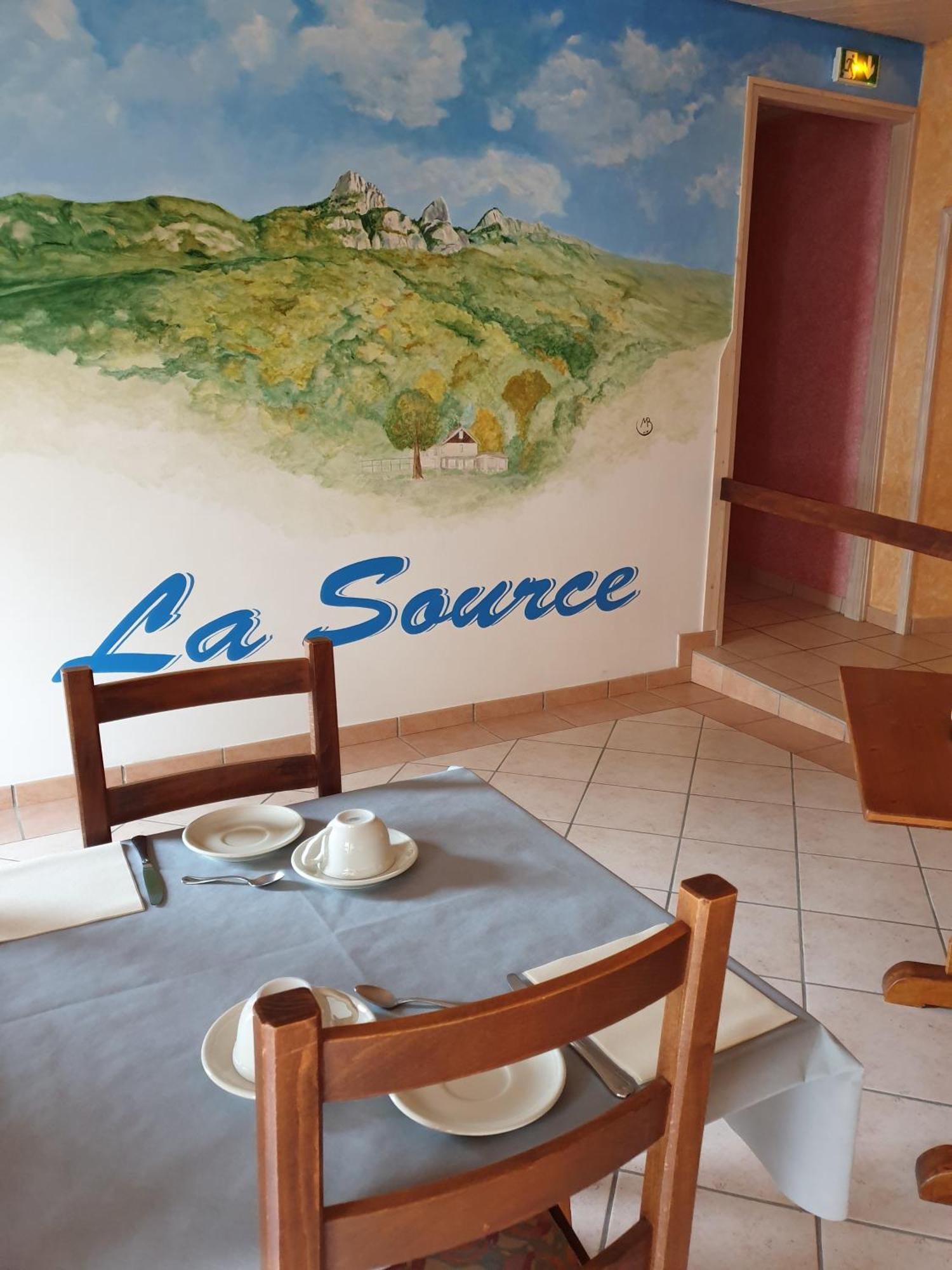 La Source Jacquet Depuis 1954 Hotel Et Studio Saint-Jean-de-Chevelu Exteriér fotografie